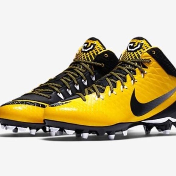 calvin johnson cleats